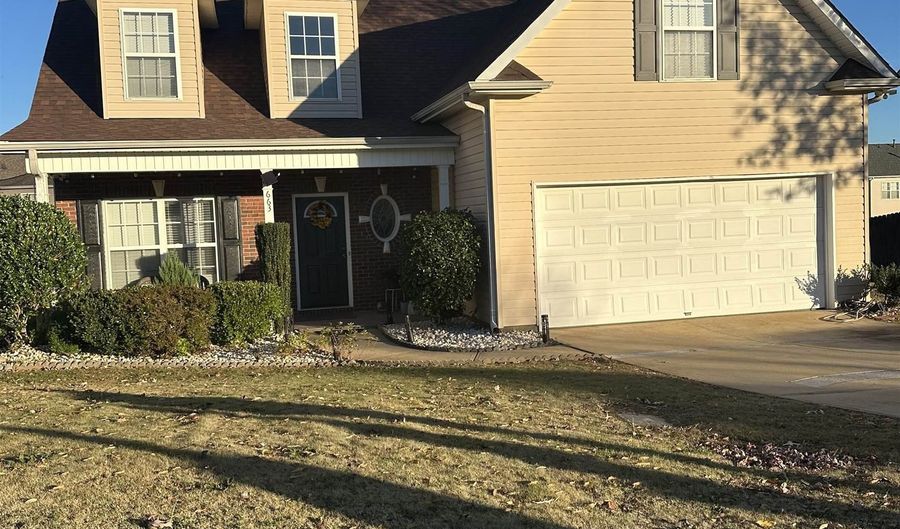 663 Flintrock Dr, Boiling Springs, SC 29316 - 4 Beds, 3 Bath