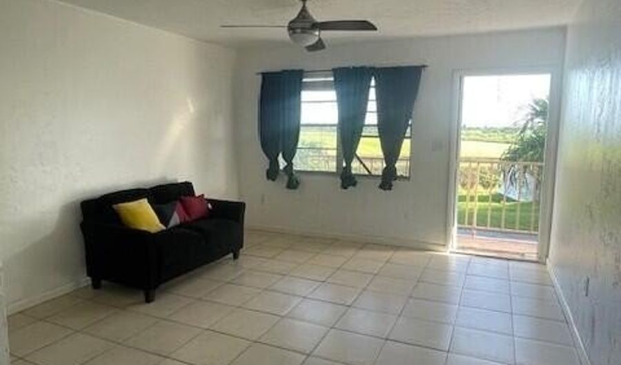 680 SW 6 St SW 1, Belle Glade, FL 33430 - 2 Beds, 1 Bath