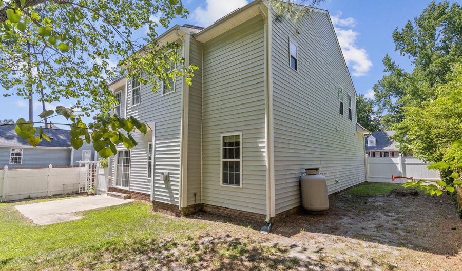 60 Hunters Way, Angier, NC 27501 - 3 Beds, 3 Bath