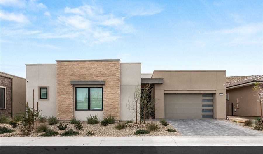 11041 Concord Valley Dr, Las Vegas, NV 89135 - 4 Beds, 4 Bath