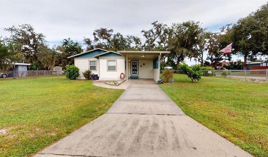 1102 W GIBSON St, Arcadia, FL 34266 - 3 Beds, 1 Bath