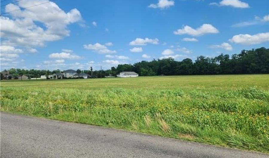 0 PLANTATION Dr, Alexandria, LA 71303 - 0 Beds, 0 Bath
