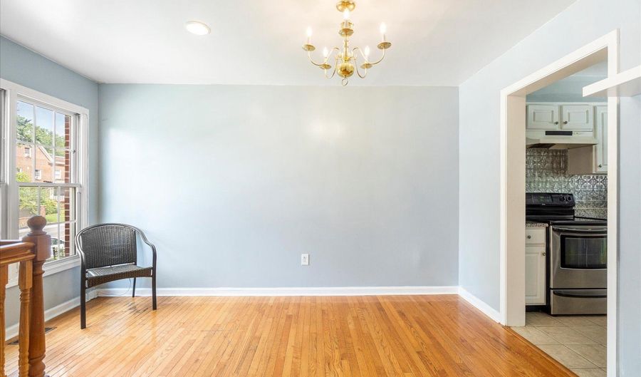 3731 GREENMOUNT Ave, Baltimore, MD 21218 - 3 Beds, 4 Bath