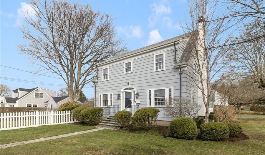 67 Harrison Ave, Newport, RI 02840 - 3 Beds, 3 Bath