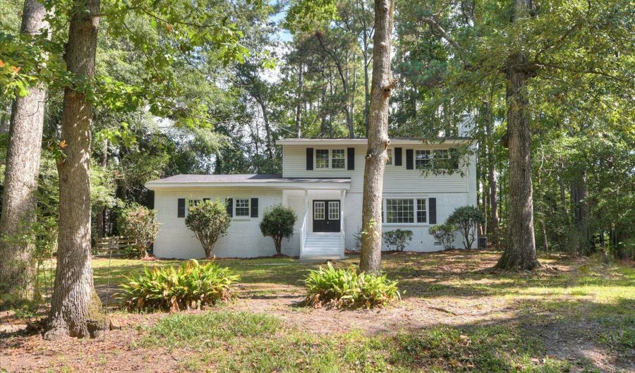 1229 Woodbine Rd, Aiken, SC 29803 - 4 Beds, 3 Bath