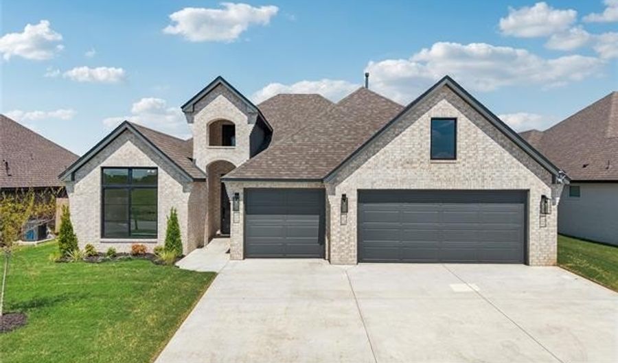 23191 E 107th St, Broken Arrow, OK 74014 - 3 Beds, 2 Bath