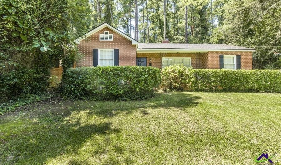 2162 General Winship Dr, Macon, GA 31204 - 4 Beds, 3 Bath
