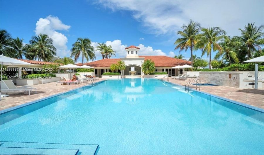 20000 E Country Club Dr 1207, Aventura, FL 33180 - 2 Beds, 2 Bath