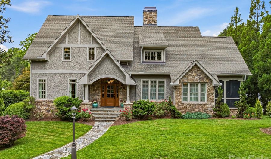 76 Edgelawn Rd, Asheville, NC 28804 - 3 Beds, 5 Bath