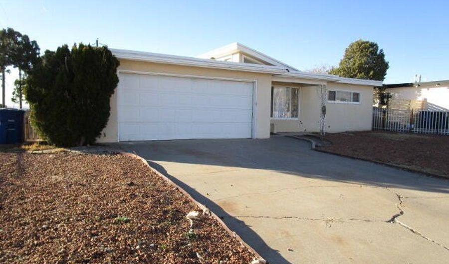 1009 Dakota St NE, Albuquerque, NM 87110 - 3 Beds, 2 Bath