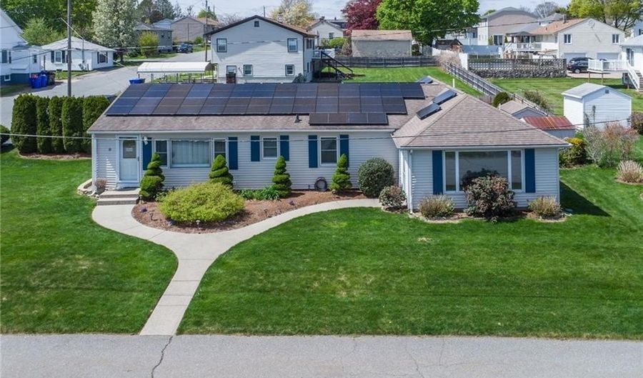 10 Mecca St, North Providence, RI 02904 - 4 Beds, 3 Bath