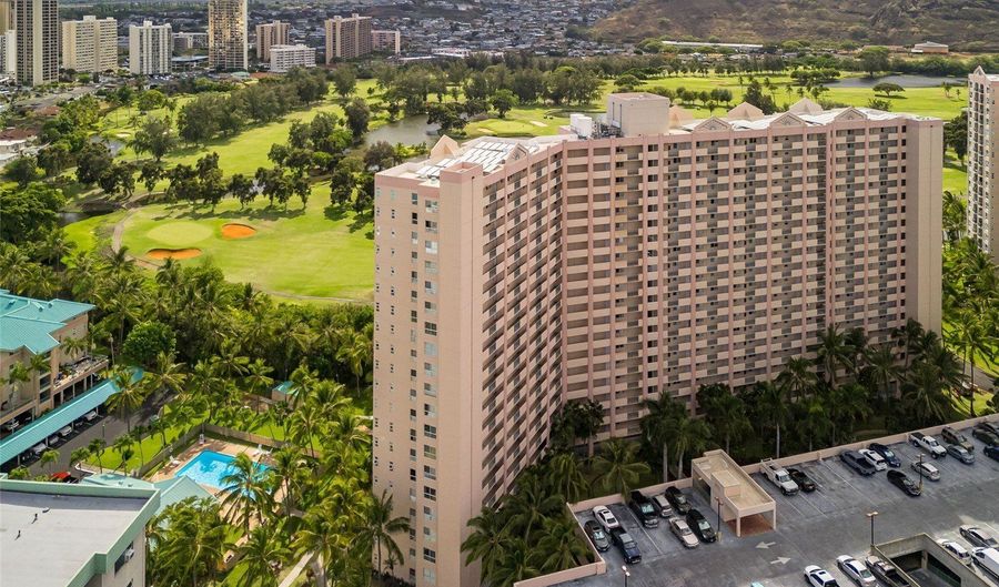 3075 Ala Poha Pl 2010, Honolulu, HI 96818 - 2 Beds, 2 Bath