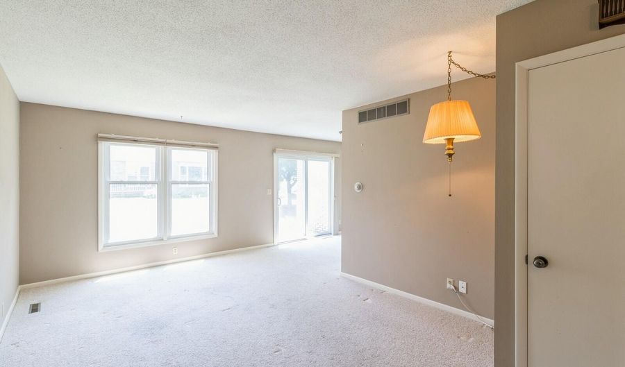 1332 Truman Pl, Ames, IA 50010 - 2 Beds, 2 Bath