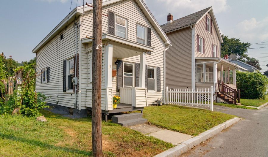 11 Crotteau St, Adams, MA 01220 - 2 Beds, 1 Bath