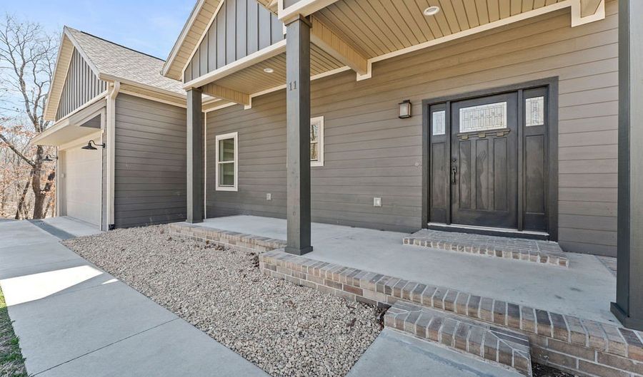 11 Pagham Ln, Bella Vista, AR 72714 - 4 Beds, 3 Bath
