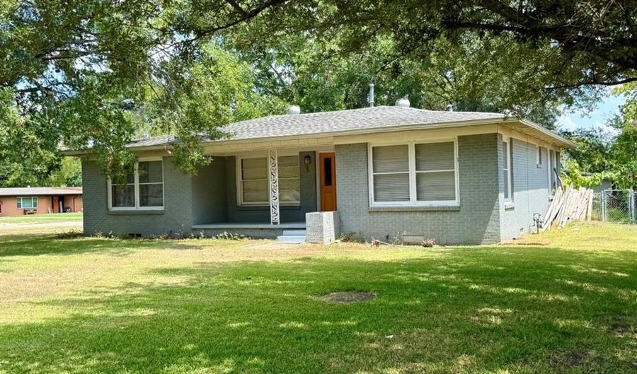 1600 Irwin Ln, Sulphur Springs, TX 75482 - 3 Beds, 2 Bath