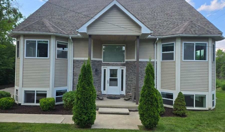 2019 Chalmers Dr, Ann Arbor, MI 48104 - 4 Beds, 3 Bath