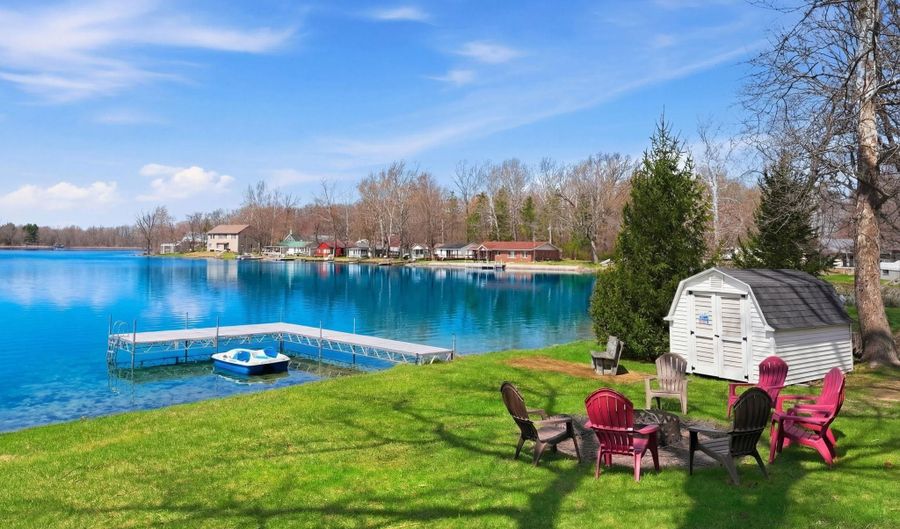 1145 Lakeshore Dr, Akron, IN 46910 - 3 Beds, 2 Bath