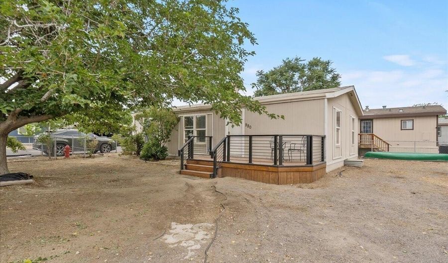 980 Villa Way, Fernley, NV 89408 - 3 Beds, 2 Bath