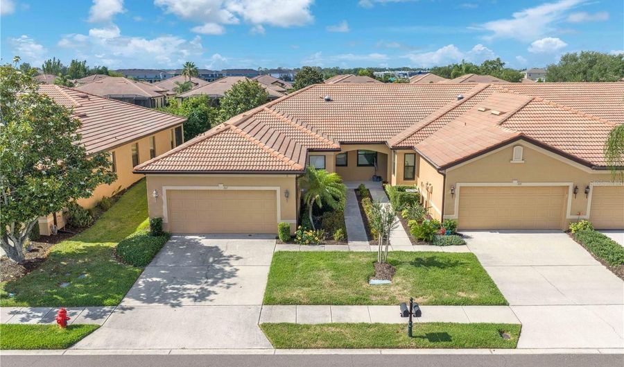 107 SHELL FALLS Dr, Apollo Beach, FL 33572 - 2 Beds, 2 Bath