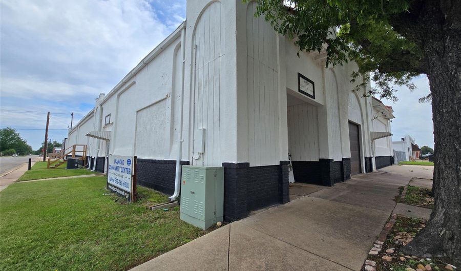 700 Highland St, Ashland, KS 67831 - 0 Beds, 0 Bath