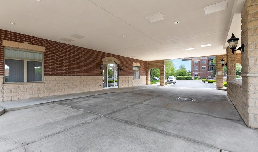 1210 N Foxdale Dr 2-213, Addison, IL 60101 - 2 Beds, 2 Bath