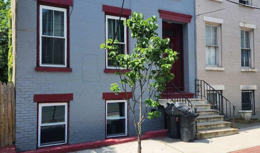 44 Park Ave, Albany, NY 12202 - 9 Beds, 3 Bath