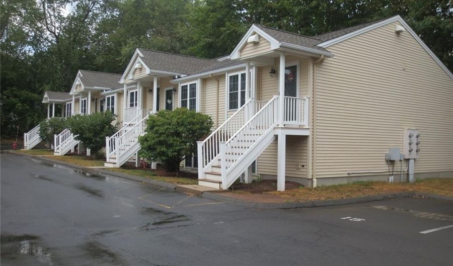 530 Center St C5, Wallingford, CT 06492 - 2 Beds, 2 Bath