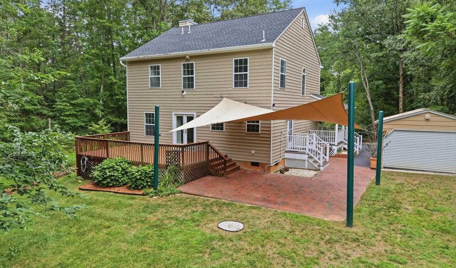 209 HALL Dr, Barboursville, VA 22923 - 3 Beds, 3 Bath