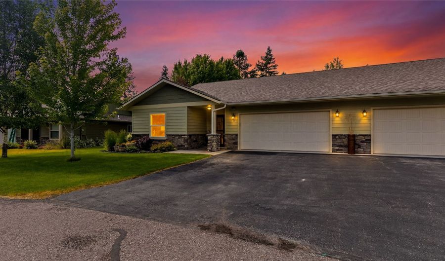28 Crossbuck Trl, Bigfork, MT 59911 - 3 Beds, 2 Bath