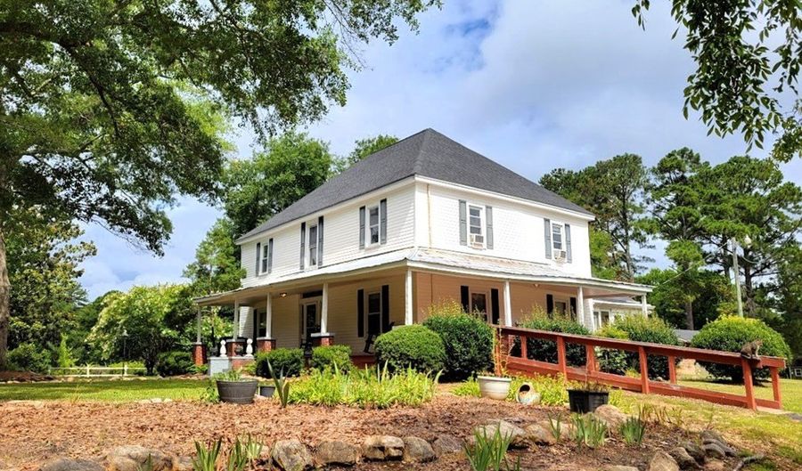 1110 Puckett Town Rd, Bradley, SC 29819 - 5 Beds, 2 Bath