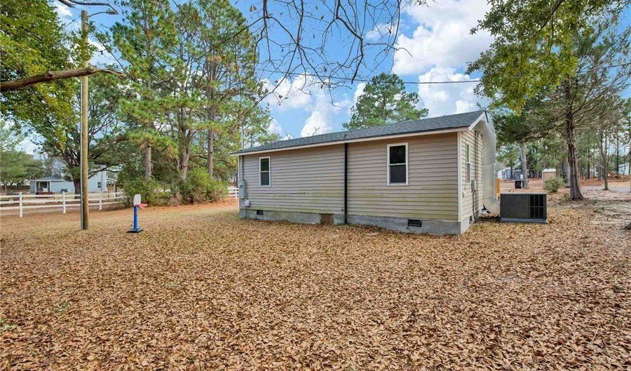 113 Chisholm St, Aberdeen, NC 28315 - 3 Beds, 1 Bath