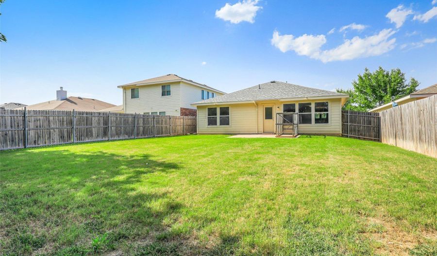 1637 Elm St, Anna, TX 75409 - 3 Beds, 2 Bath