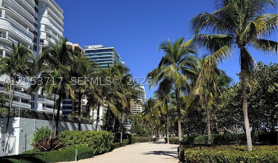 10185 Collins Ave 1220, Bal Harbour, FL 33154 - 2 Beds, 1 Bath