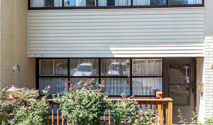 4771 PARKMAN Ct 4471, Annandale, VA 22003 - 4 Beds, 3 Bath