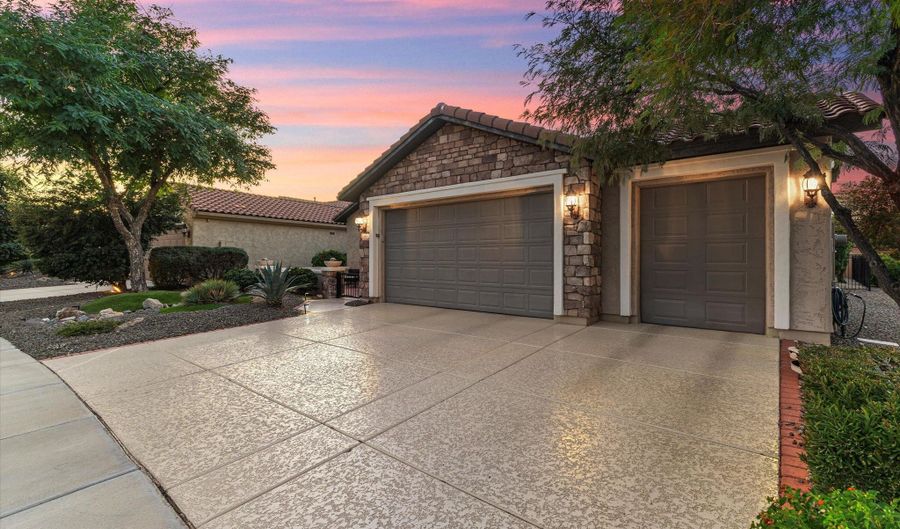 20652 N 267TH Ave, Buckeye, AZ 85396 - 2 Beds, 2 Bath