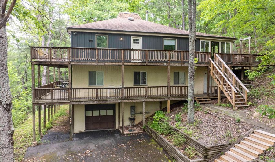 272 FRITZEL Way, Basye, VA 22810 - 7 Beds, 5 Bath