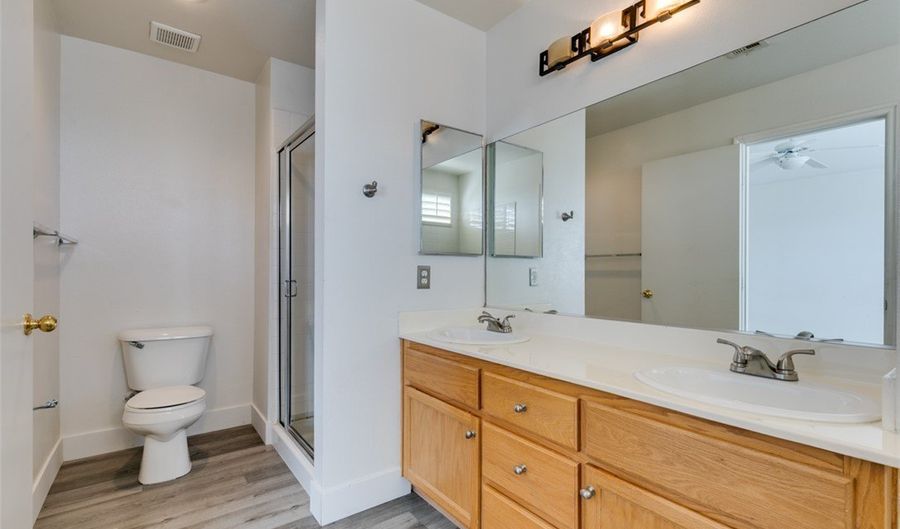 9321 COPPER BAY Ave, Las Vegas, NV 89129 - 4 Beds, 3 Bath