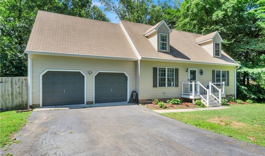 18345 Barham Woods Dr, Barhamsville, VA 23011 - 3 Beds, 2 Bath