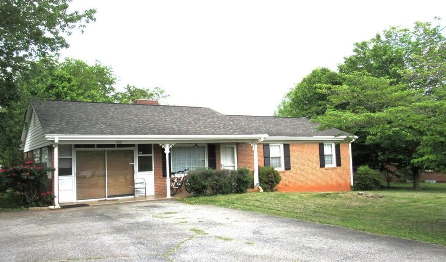151 Glenway Dr, Amherst, VA 24521 - 4 Beds, 3 Bath
