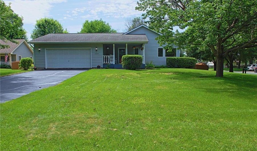13334 Silverod Ct NW, Andover, MN 55304 - 4 Beds, 2 Bath