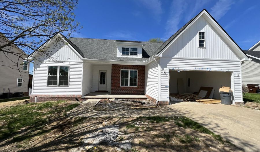 127 Hibiscus Ln, Winchester, KY 40391 - 4 Beds, 3 Bath