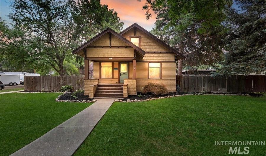1401 Cleveland Blvd, Caldwell, ID 83605 - 4 Beds, 2 Bath