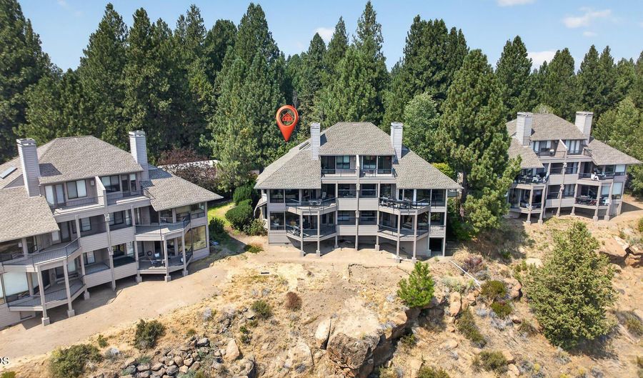 19717 SW Mount Bachelor Dr 323, Bend, OR 97702 - 2 Beds, 2 Bath