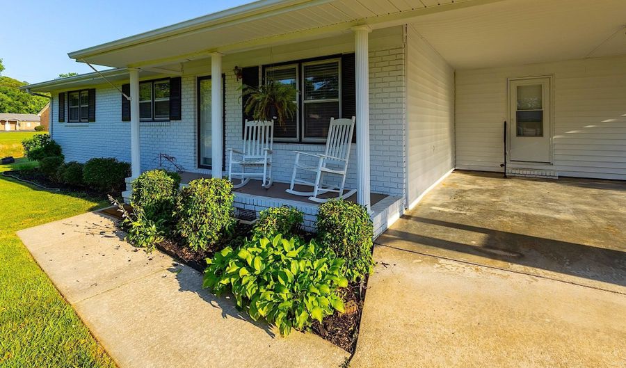 4 CARRIAGE Rd, Anniston, AL 36206 - 4 Beds, 2 Bath