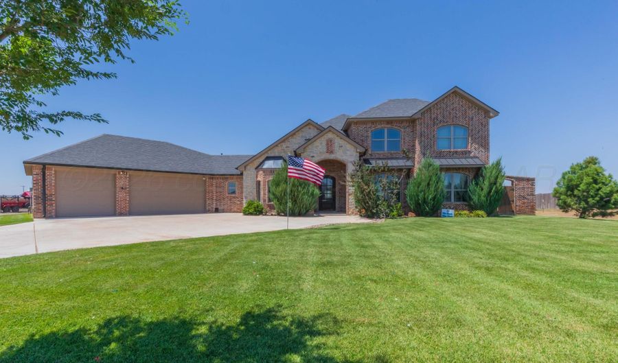 9110 TRINITY Dr, Amarillo, TX 79119 - 5 Beds, 3 Bath