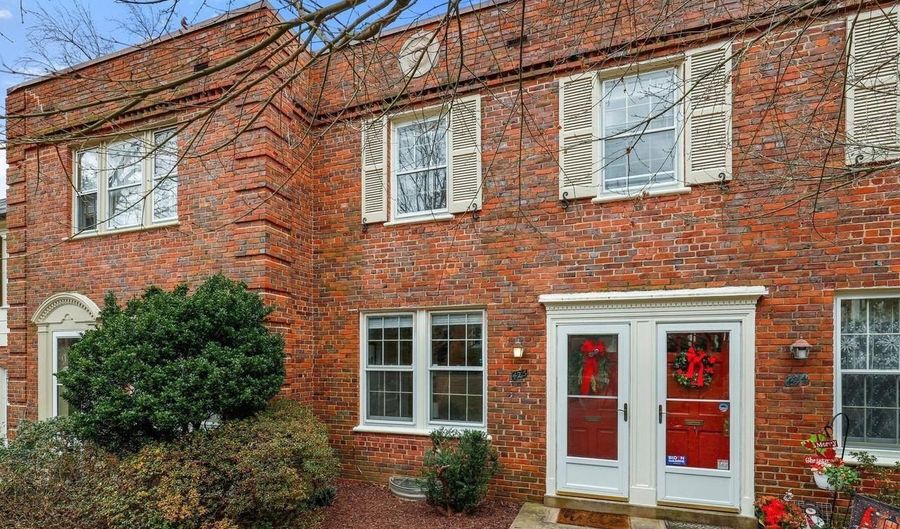 1400 S BARTON St 425, Arlington, VA 22204 - 1 Beds, 1 Bath