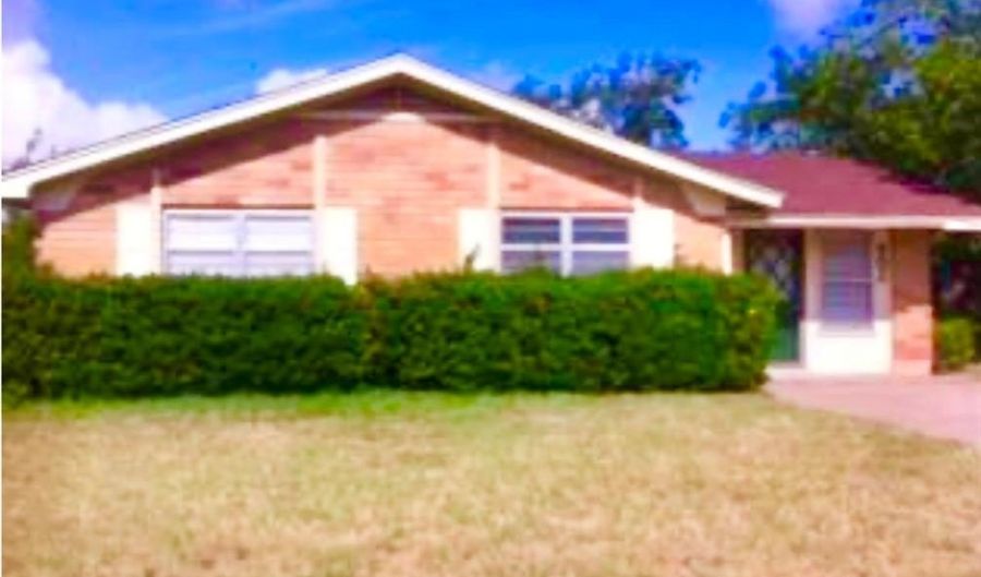 950 Piedmont Dr, Abilene, TX 79601 - 4 Beds, 3 Bath