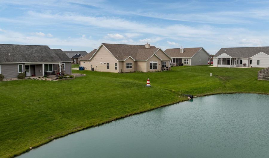 5609 Bear Creek Pass, Auburn, IN 46706 - 3 Beds, 3 Bath