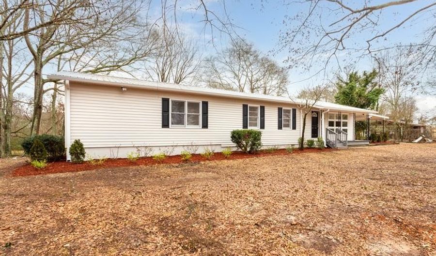 5246 COUNTY ROAD 268, Five Points, AL 36855 - 3 Beds, 2 Bath